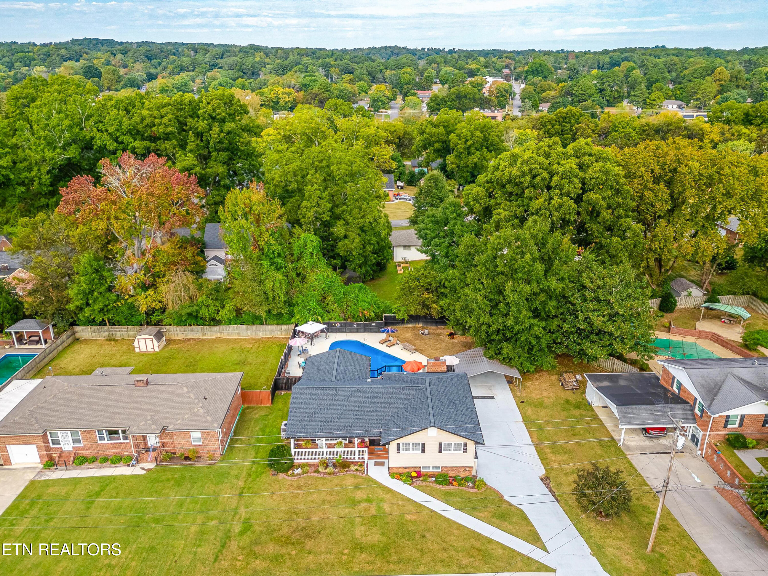 2309 Oakland Dr Northwest  