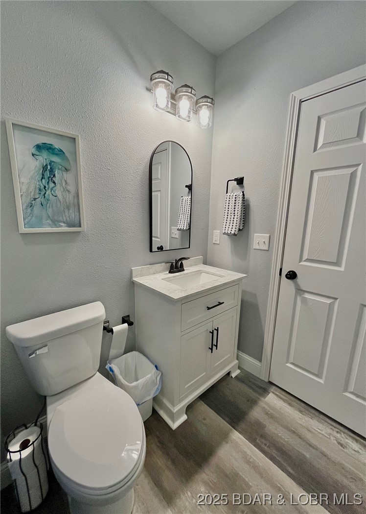 26450 Eagle Point Road, Unit INDIAN CREEK COVE) Barnett, MO 65011 - Photo 28 of 45 Main BA off living area