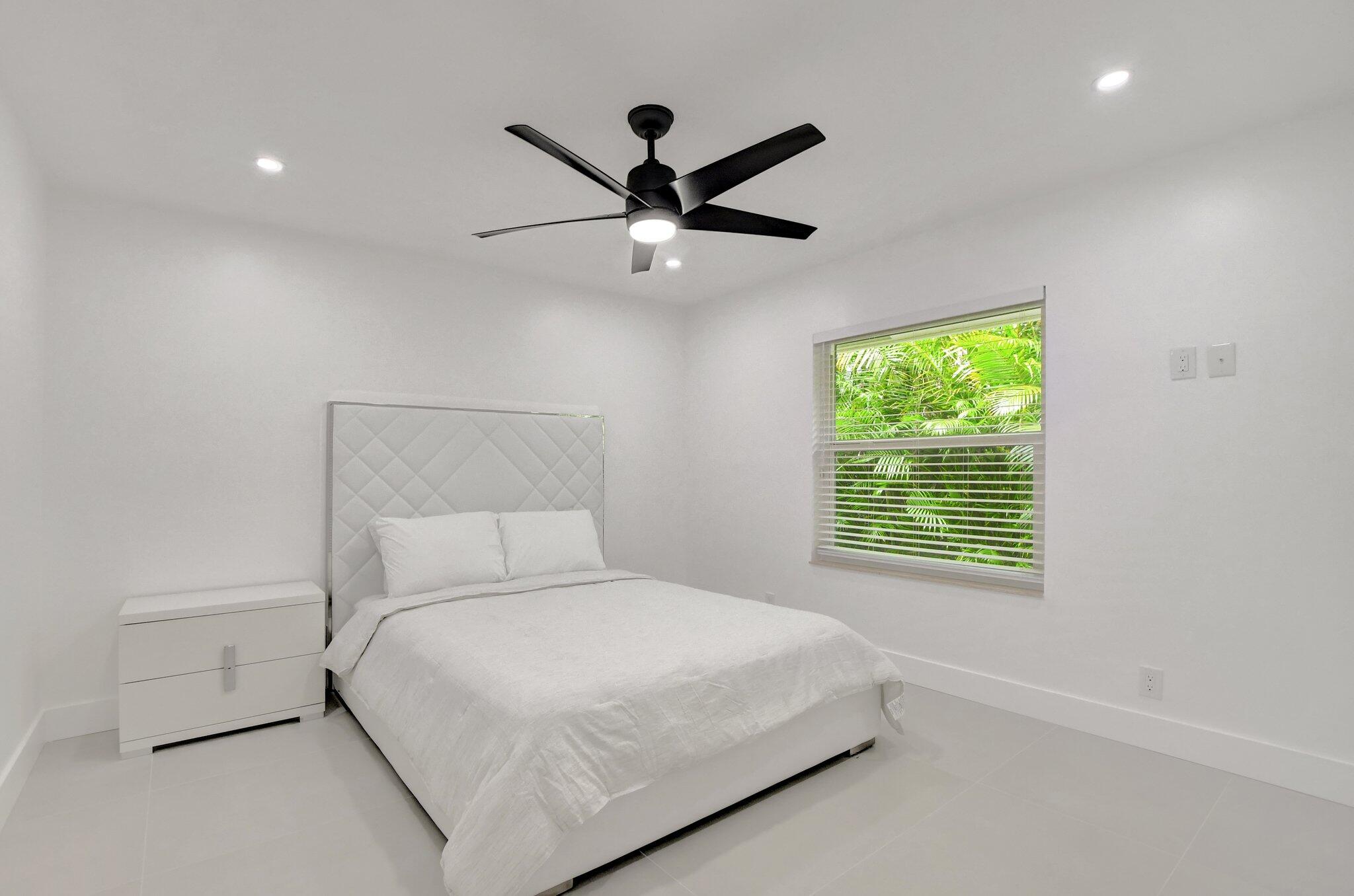 19262 Cloister Lake Lane Boca Raton, FL 33498 - Photo 18 of 107 20-web-or-mls-DSC_0681