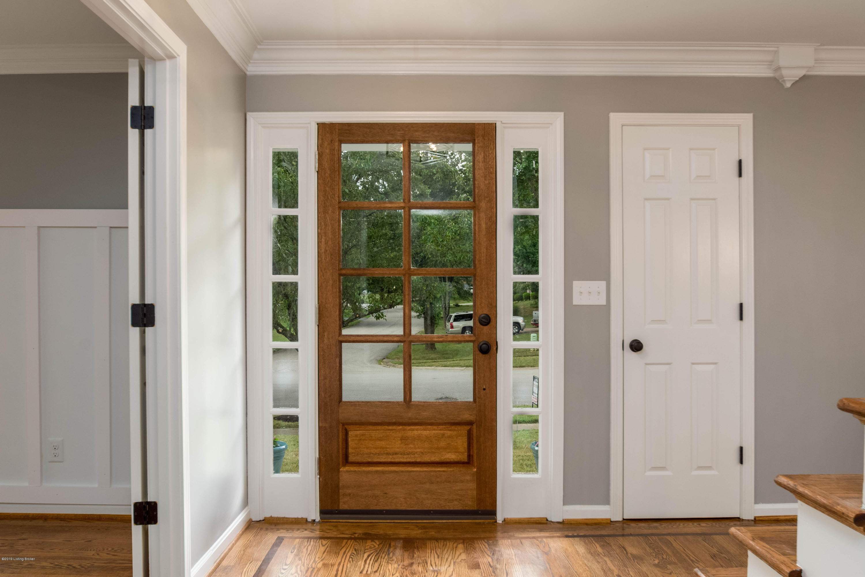 5801 Timber Ridge Drive Prospect, KY 40059 - Photo 26 of 58 Foyer 2