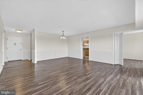 $345,000 | 307 Yoakum Parkway, Unit 920, Alexandria, VA 22304