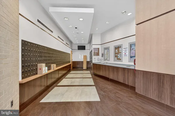 $345,000 | 307 Yoakum Parkway, Unit 920, Alexandria, VA 22304