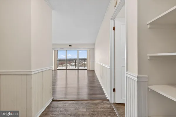 $345,000 | 307 Yoakum Parkway, Unit 920, Alexandria, VA 22304