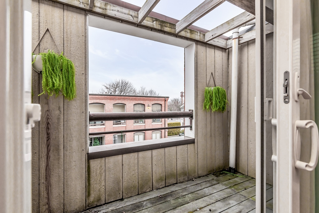 21 Margin Street, Unit 33 Lynn, MA 01905 - Photo 13 of 29