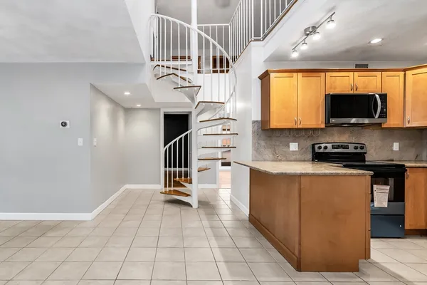 $419,900 | 21 Margin Street, Unit 33, Lynn, MA 01905