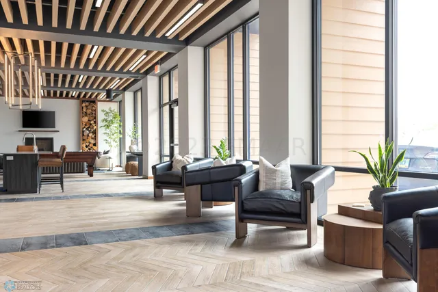 $1,249,000 | 505 Oak Street North, Unit 503, Fargo, ND 58102