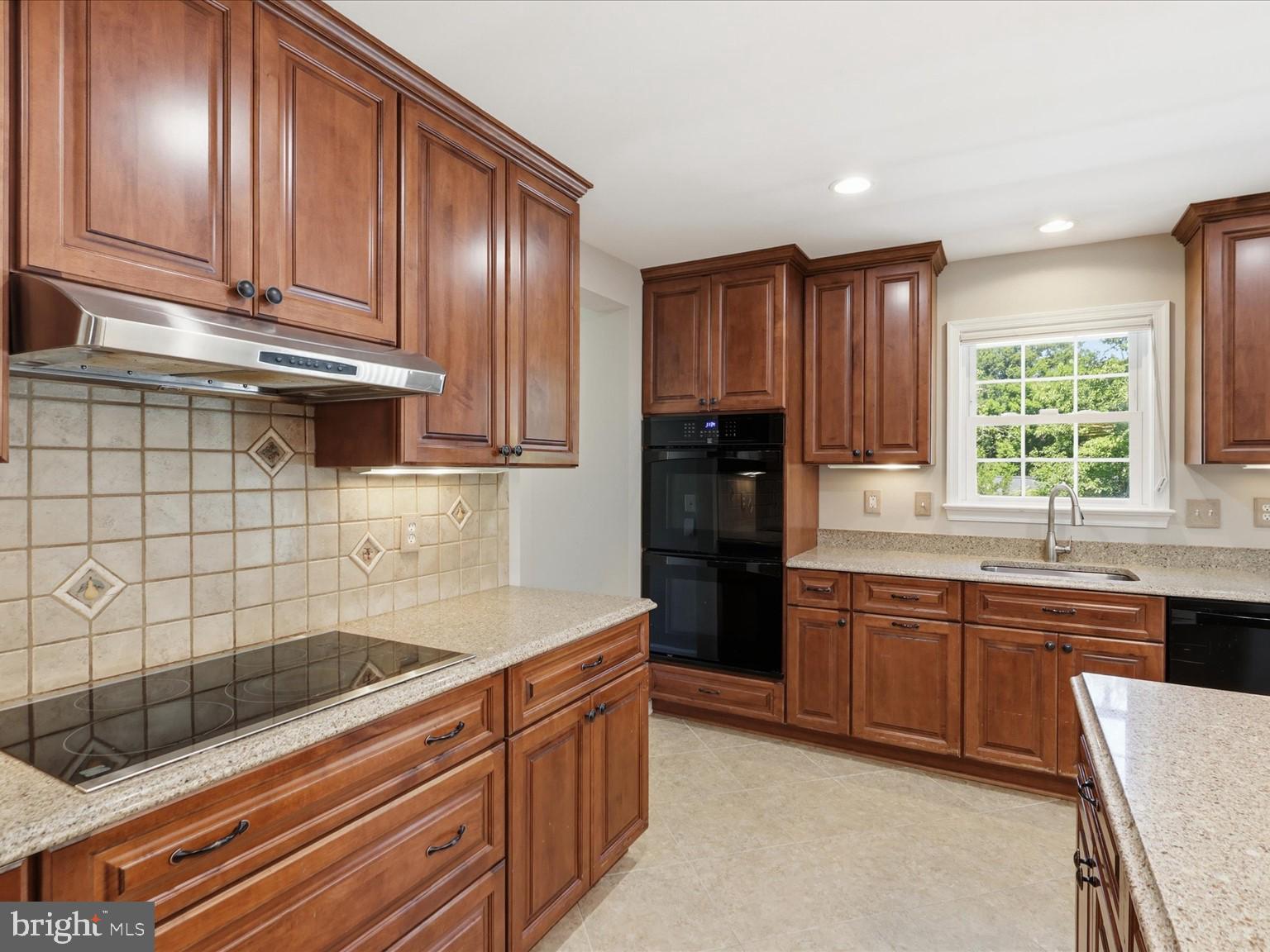 4410 Guinea Road Fairfax, VA 22032 - Photo 13 of 59 Kitchen