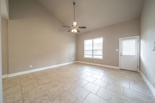 $2,550 | 12911 Brewster, San Antonio, TX 78253