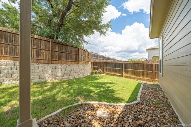 $2,550 | 12911 Brewster, San Antonio, TX 78253