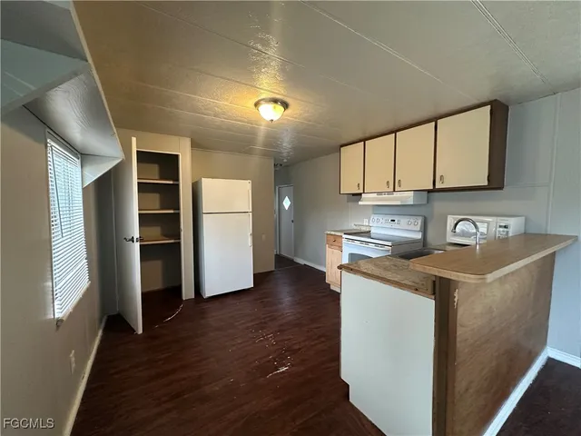 $895 | 7886 Breeze Drive, North Fort Myers, FL 33917