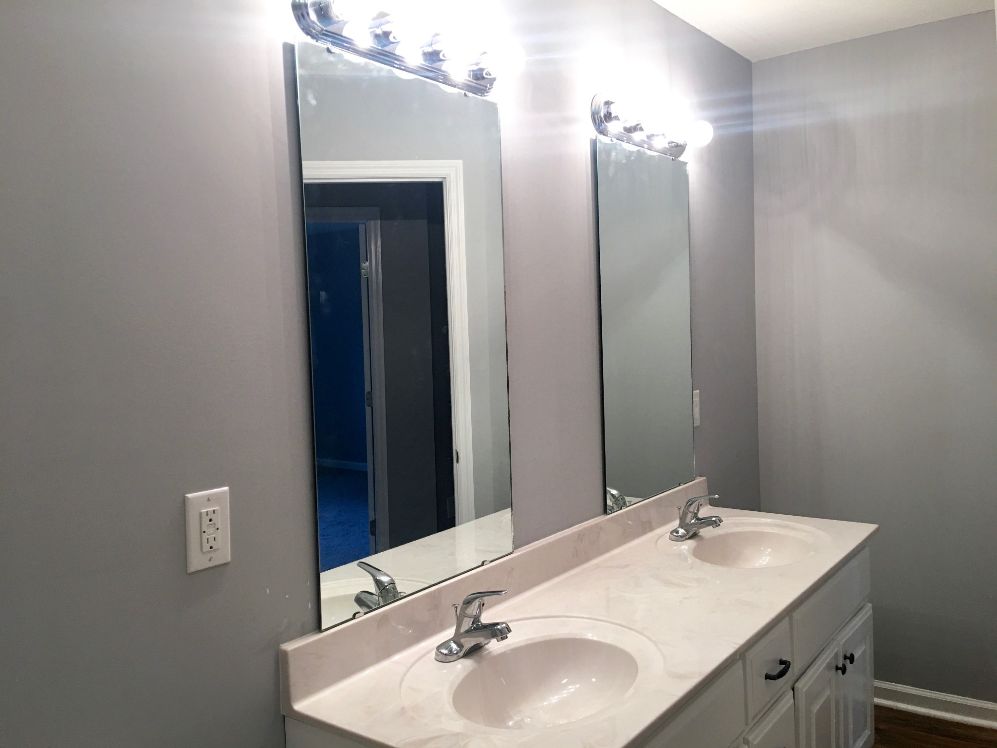 152 Limestone Road Elora, TN 37328 - Photo 15 of 18 a bathroom with a sink and a mirror