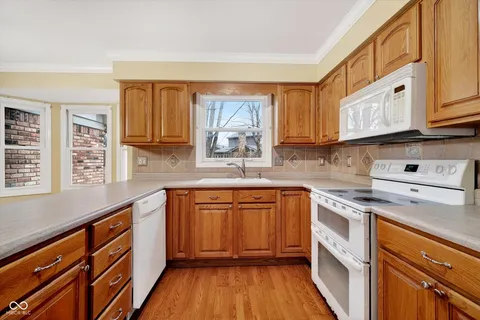 $435,000 | 12406 Lancelot Lane, Carmel, IN 46033