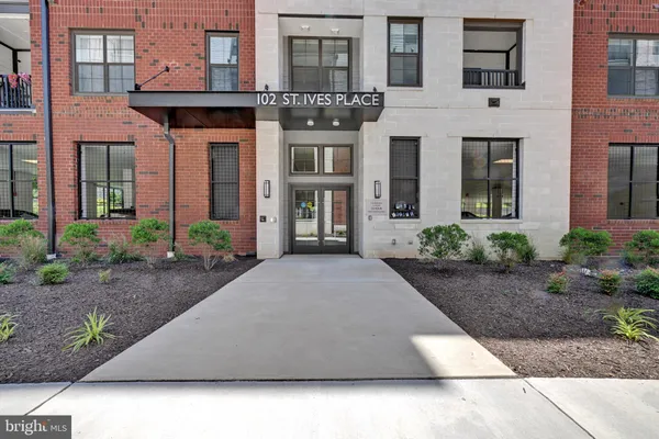 $659,900 | 102 St Ives Place, Unit 401, Oxon Hill, MD 20745