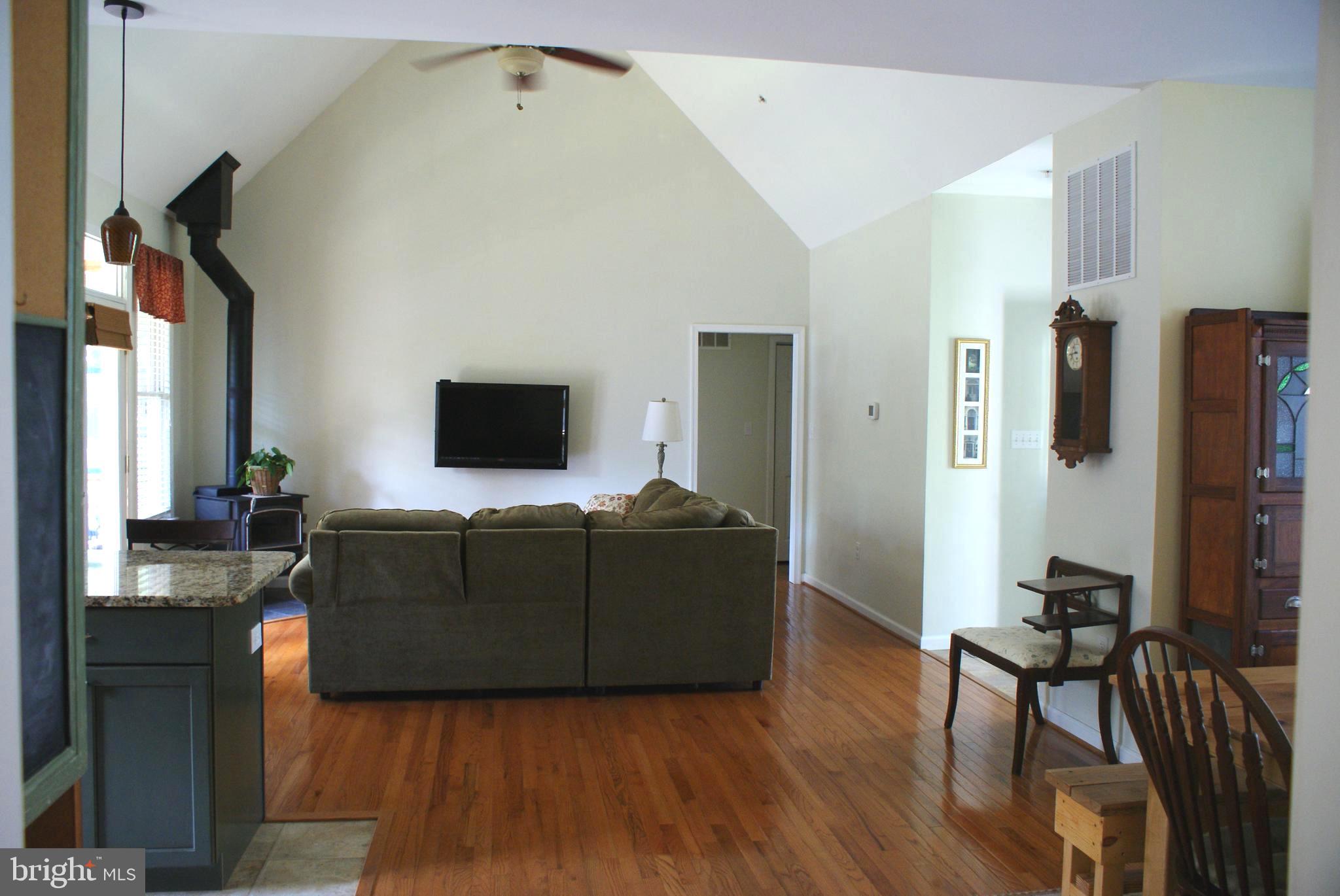 4986 Wentz Road Manchester, MD 21102 - Photo 30 of 42 Cathedral ceilings in living room