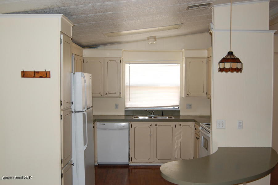 570 Baker Road Merritt Island, FL 32953 - Photo 7 of 10 B7