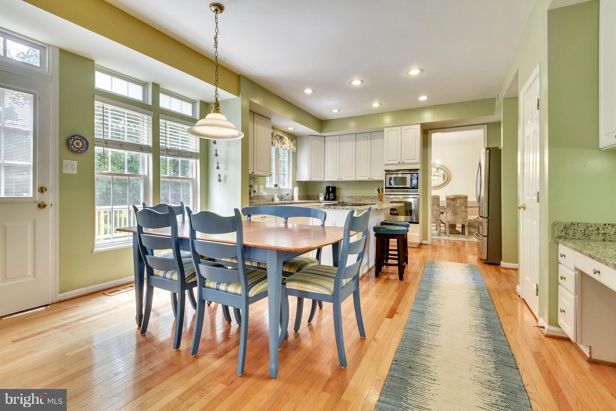 6729 Catskill Road Lorton, VA 22079 - Photo 9 of 30 Breakfast area