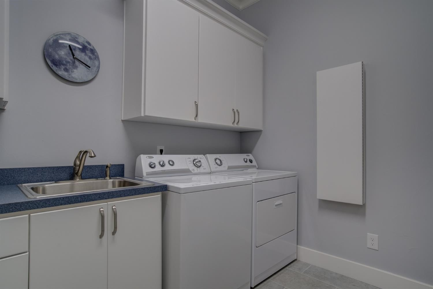 4002 113th Street Lubbock, TX 79423 - Photo 44 of 50 a utility room with dryer and washer