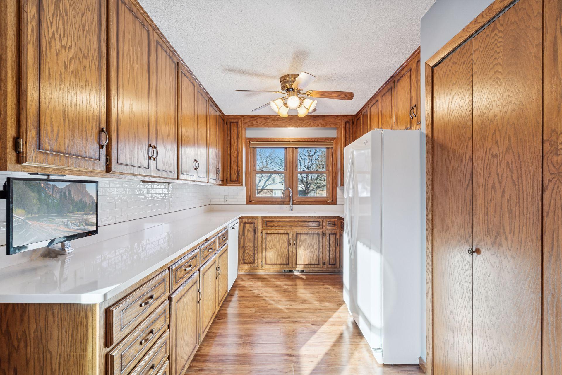 14355 Embry Path Apple Valley, MN 55124 - Photo 2 of 20