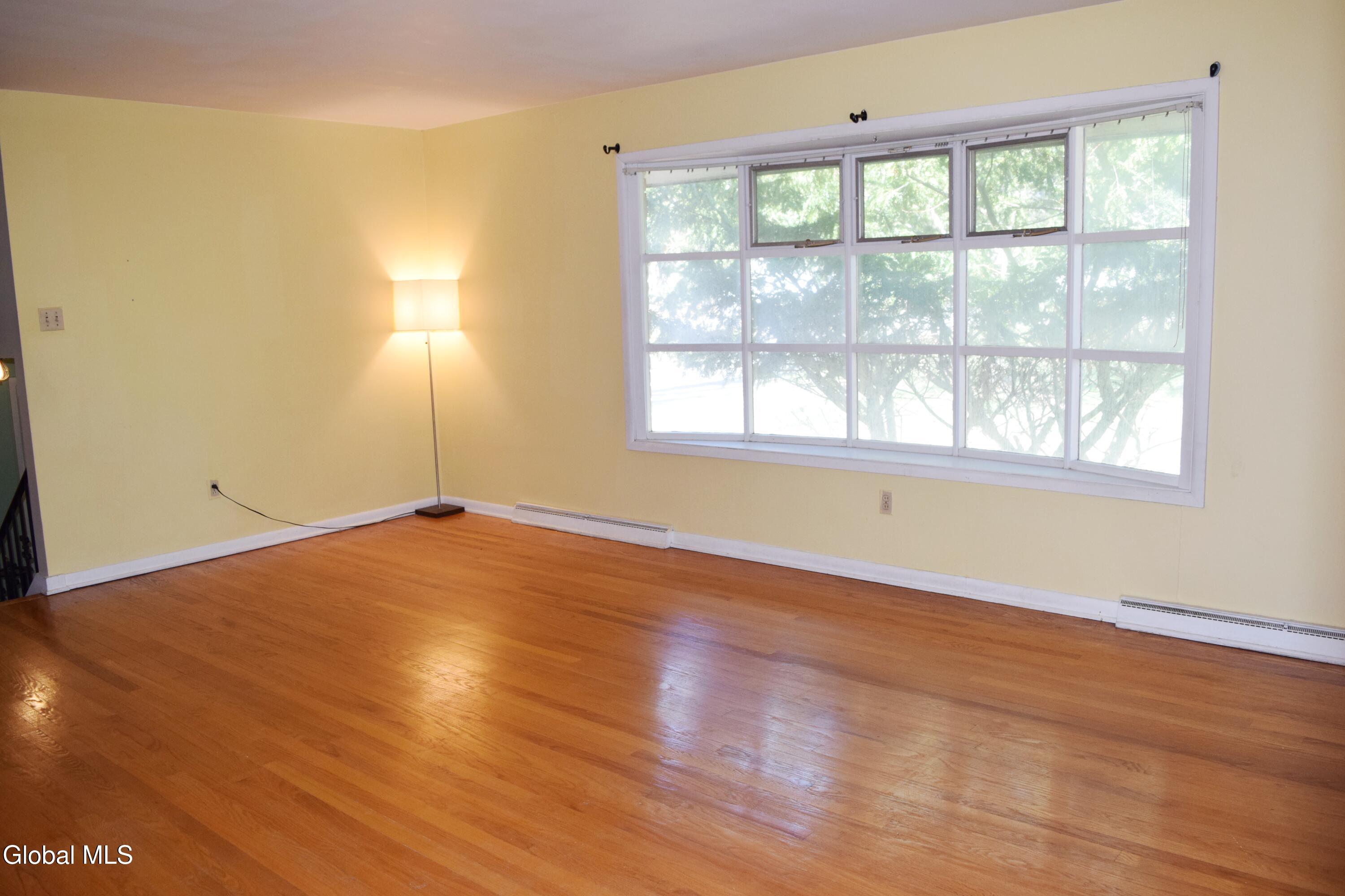 32 Troy Road East Greenbush, NY 12061 - Photo 16 of 55 Living Room