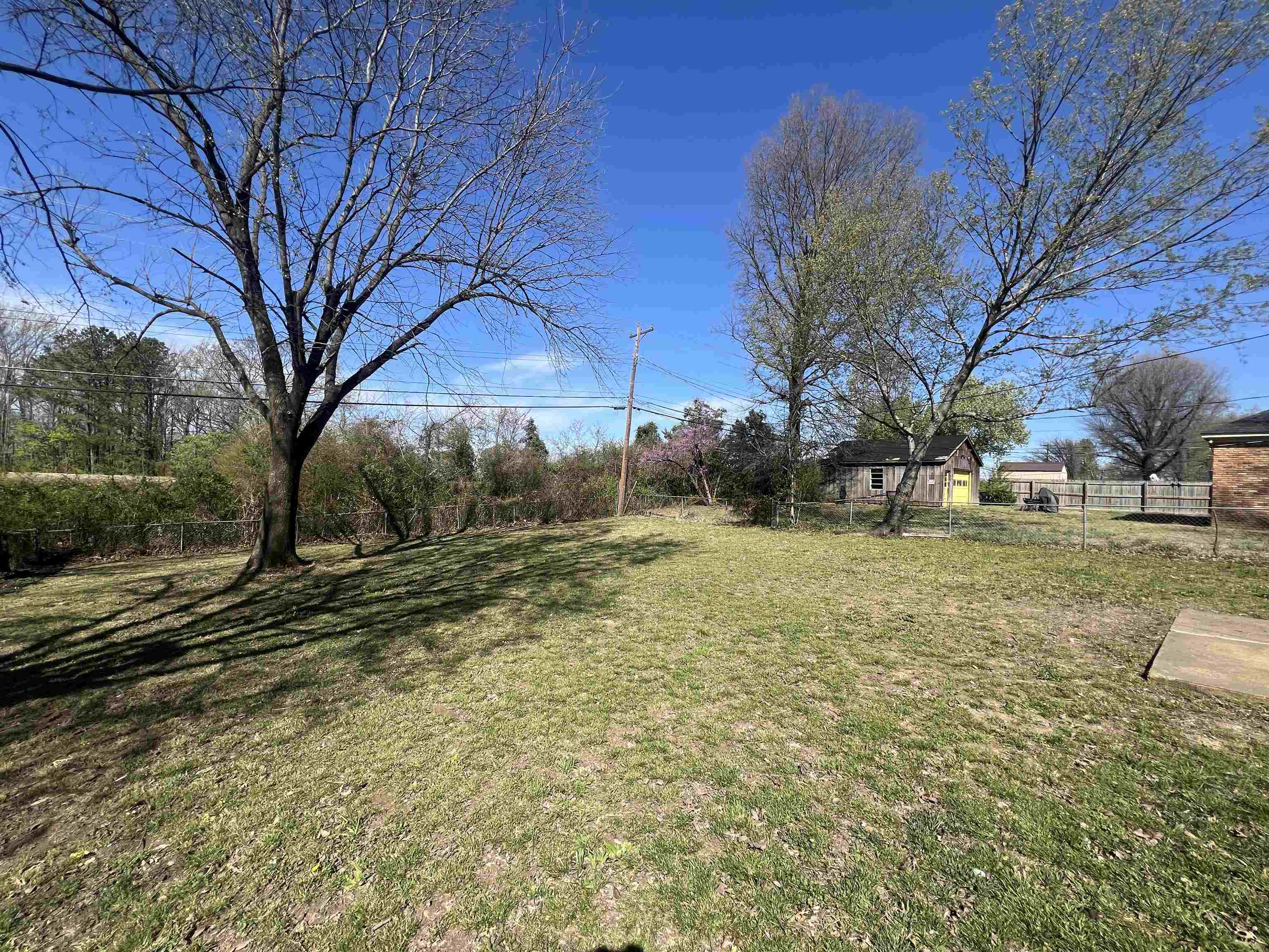 3973 Brompton Road Memphis, TN 38118 - Photo 17 of 17 View of yard featuring fence