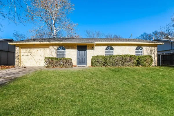 $1,715 | 129 Sheffield Drive, Cedar Hill, TX 75104