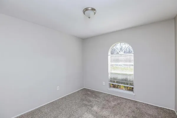 $1,715 | 129 Sheffield Drive, Cedar Hill, TX 75104