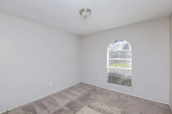 $1,715 | 129 Sheffield Drive, Cedar Hill, TX 75104