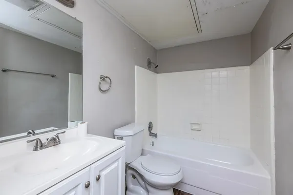 $1,715 | 129 Sheffield Drive, Cedar Hill, TX 75104