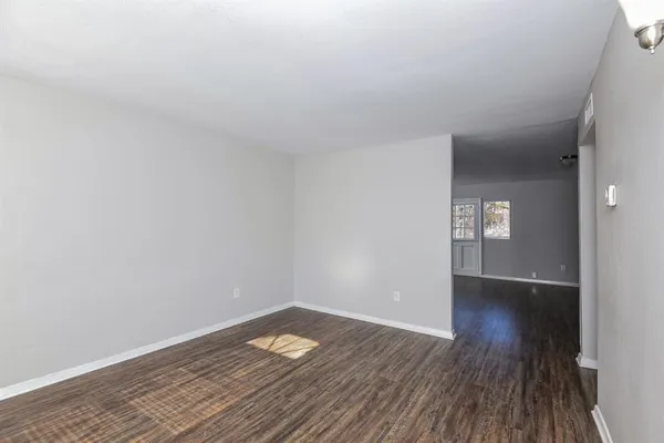 $1,715 | 129 Sheffield Drive, Cedar Hill, TX 75104