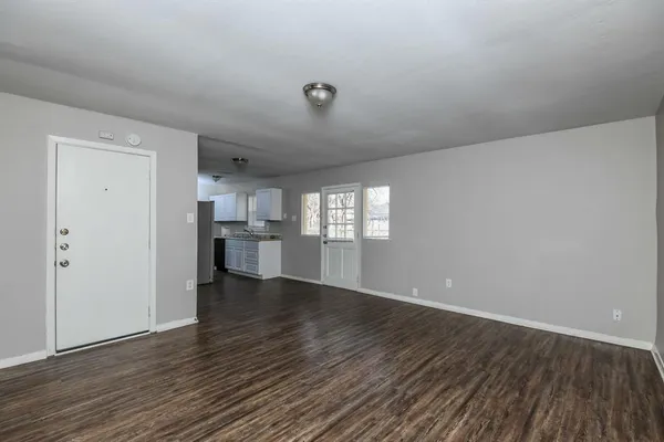 $1,715 | 129 Sheffield Drive, Cedar Hill, TX 75104