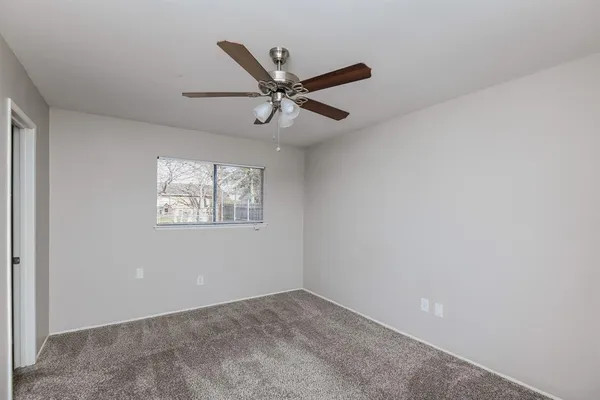 $1,715 | 129 Sheffield Drive, Cedar Hill, TX 75104