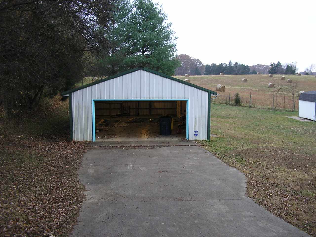 1225 Larmon Mill Road Alvaton, KY 42122 - Photo 28 of 34 Gallery Image 28