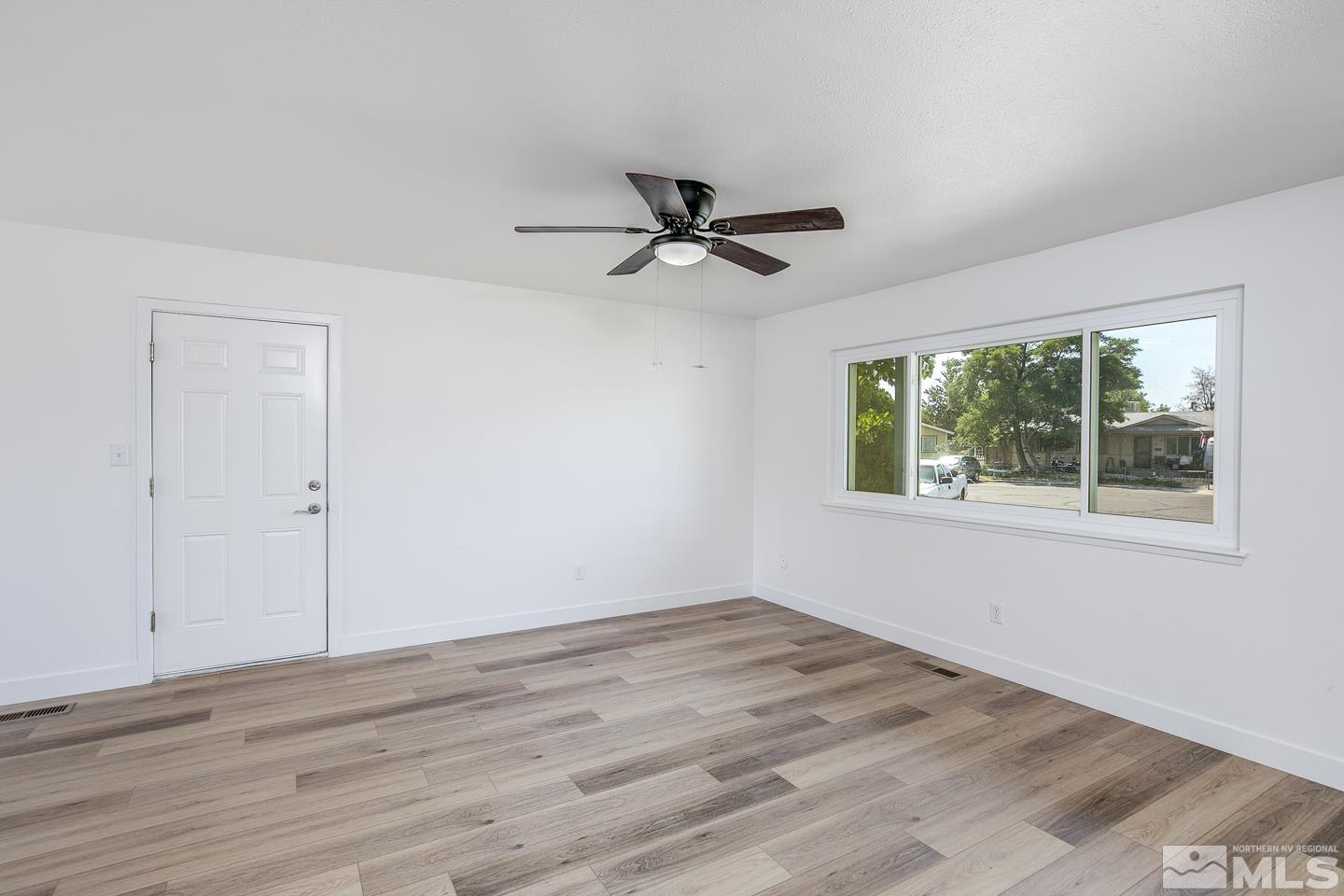 1040 Roberta Court Fallon, NV 89406 - Photo 6 of 28 Photo 6