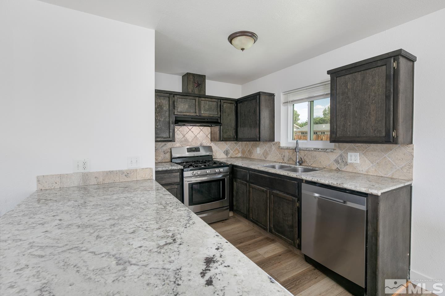 1040 Roberta Court Fallon, NV 89406 - Photo 8 of 28 Photo 8