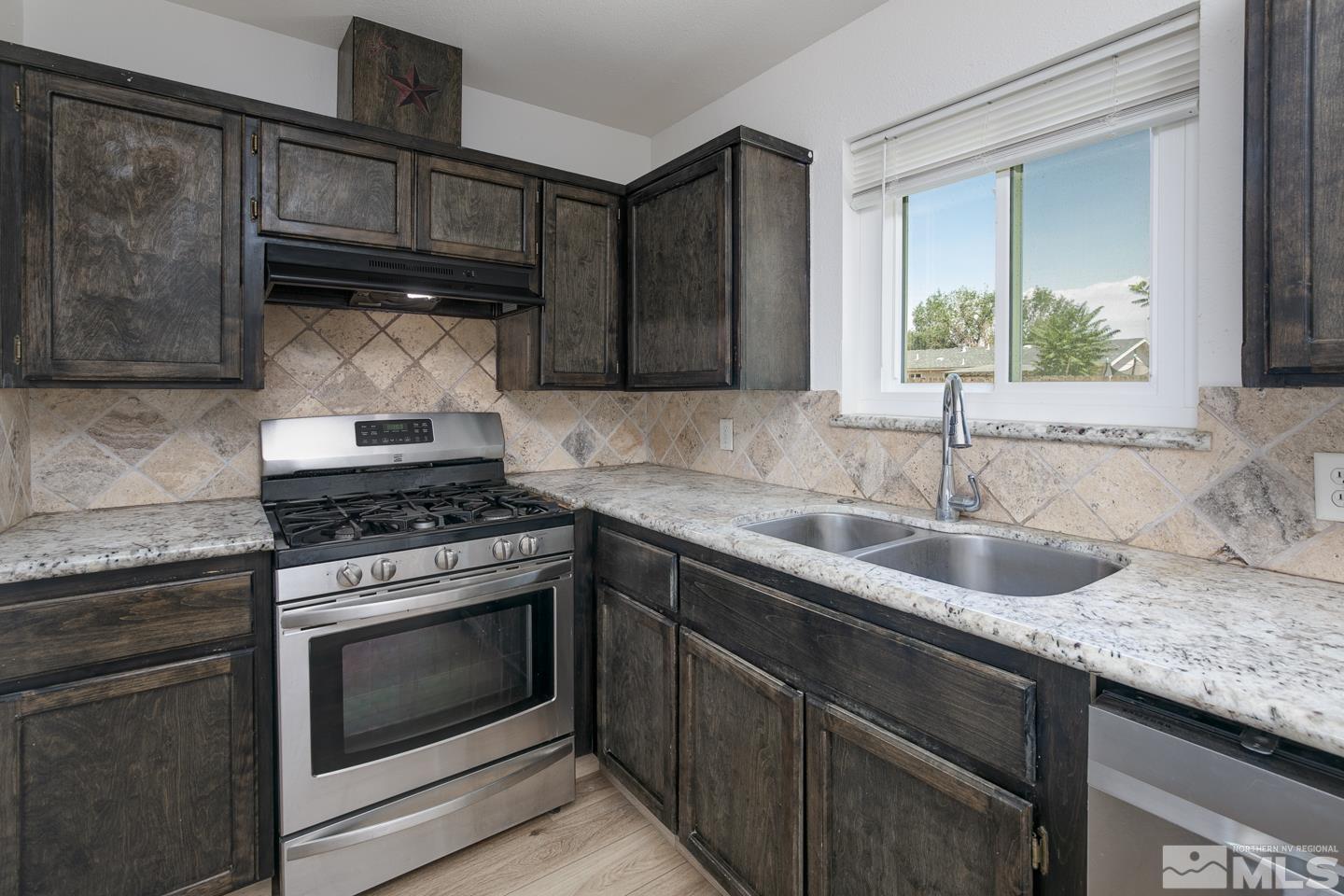1040 Roberta Court Fallon, NV 89406 - Photo 9 of 28 Photo 9