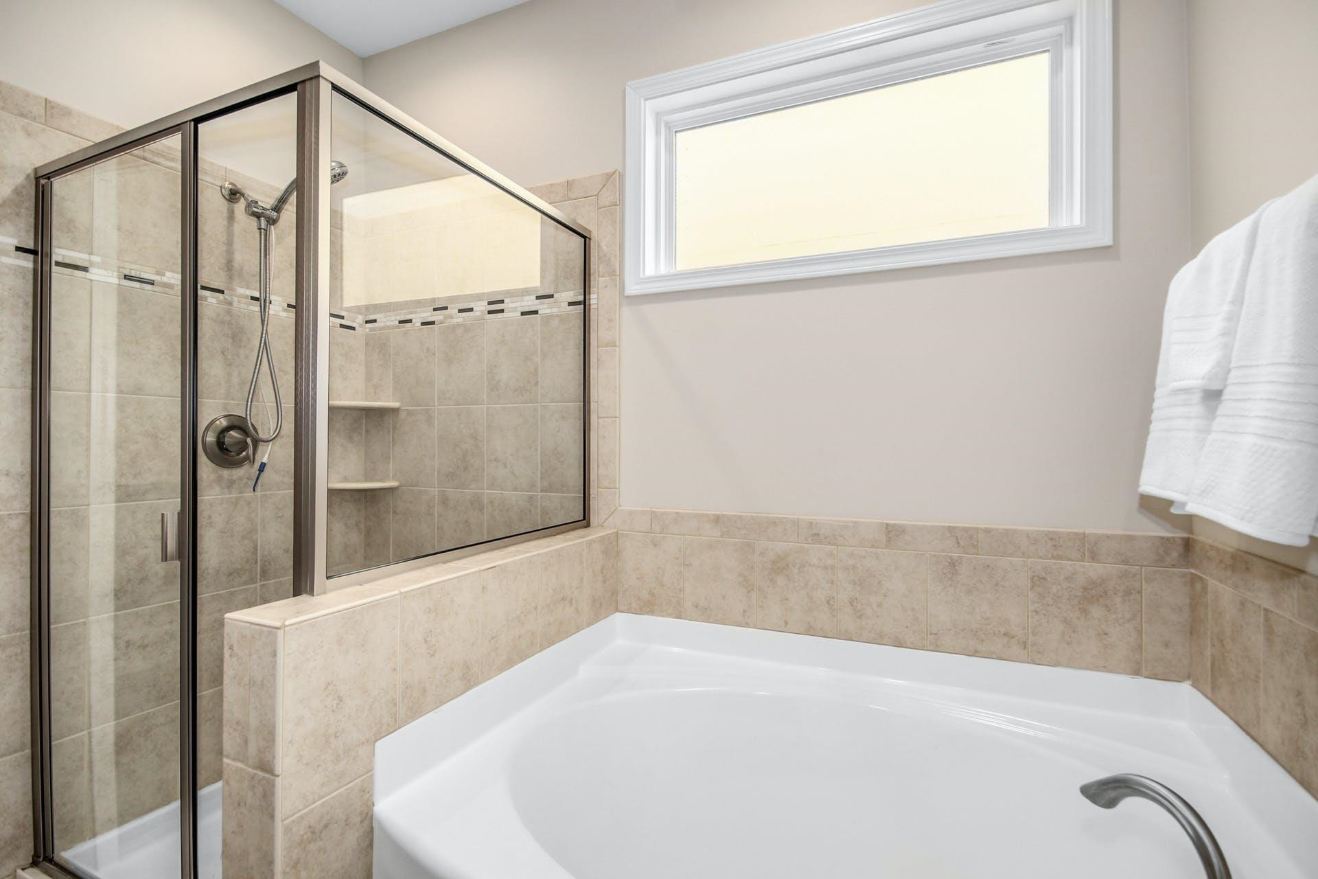 1524 Rodessa Run Raleigh, NC 27607 - Photo 14 of 25 Master Bath/Spa