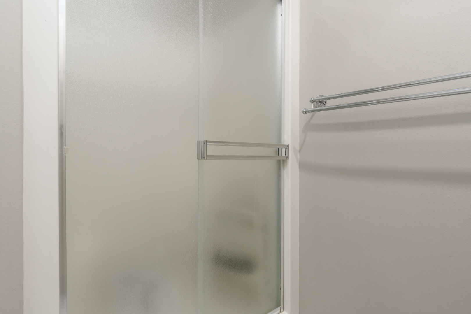 8551-8589 Rote Road Rockford, IL 61107 - Photo 45 of 89 a bathroom with a glass shower door