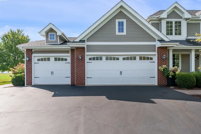 $945,000 | 8551-8589 Rote Road, Rockford, IL 61107