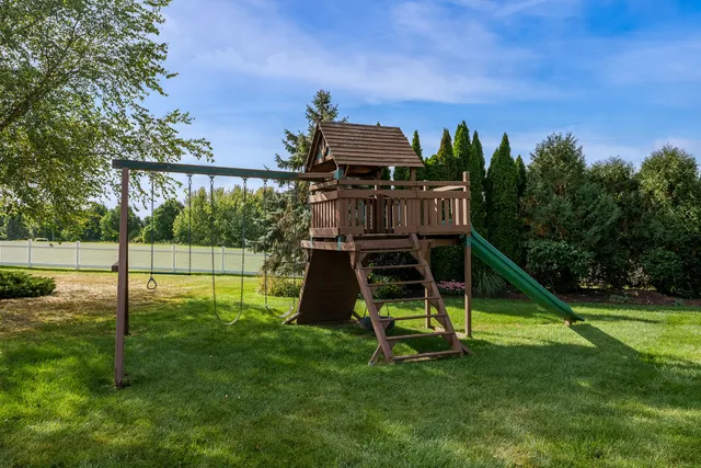 $945,000 | 8551-8589 Rote Road, Rockford, IL 61107