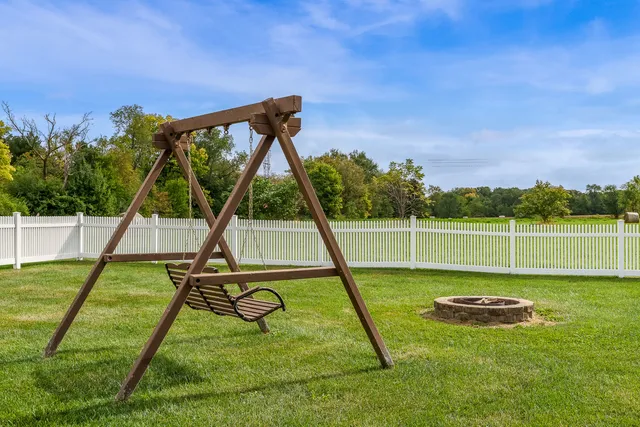 $945,000 | 8551-8589 Rote Road, Rockford, IL 61107