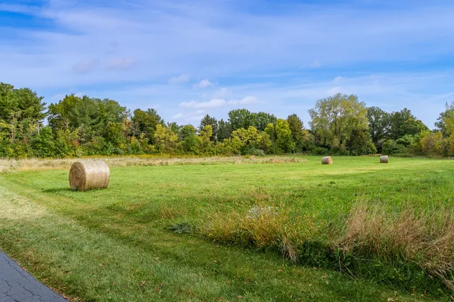 $945,000 | 8551-8589 Rote Road, Rockford, IL 61107