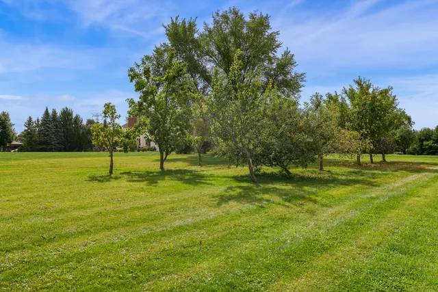 $945,000 | 8551-8589 Rote Road, Rockford, IL 61107