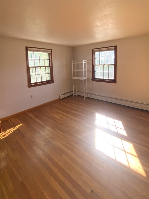 59 Commercial Street, Unit 4 Marblehead, MA 01945 - Photo 6 of 23 Gallery Image 6
