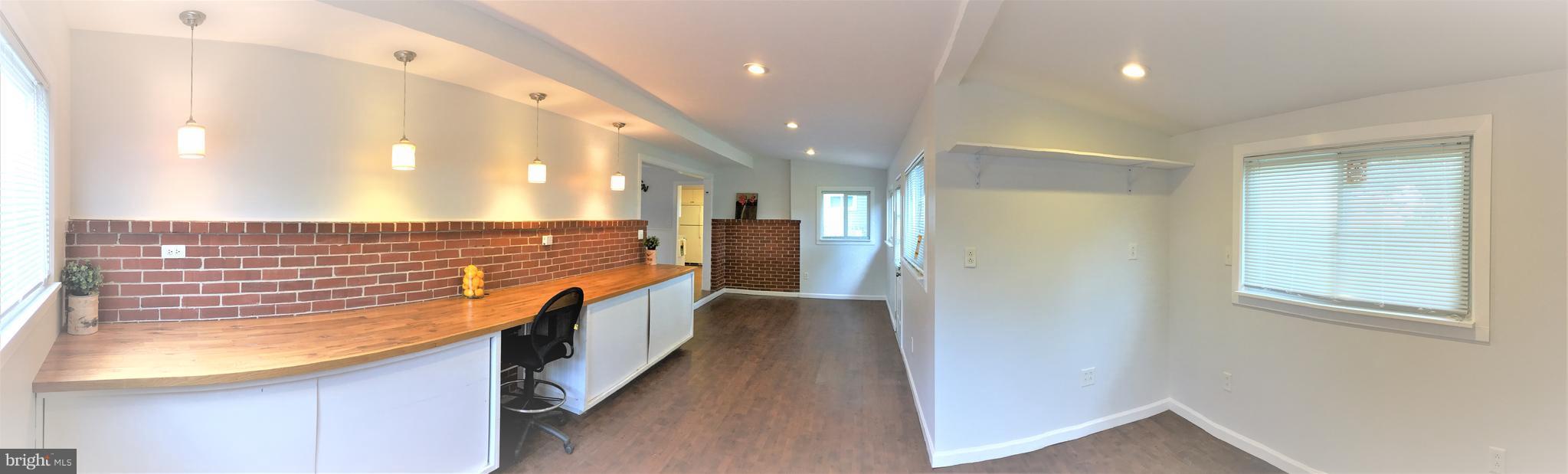 1033 Marksworth Road Baltimore, MD 21228 - Photo 8 of 15 Family Room