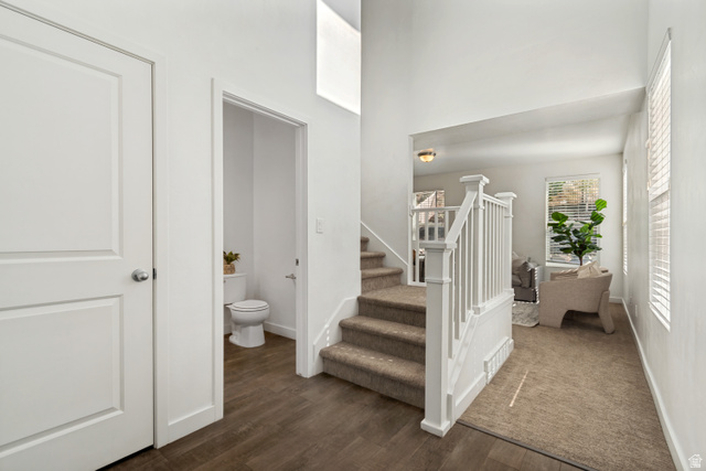 2858 West Bear Ridge Way Lehi, UT 84048 - Photo 3 of 34