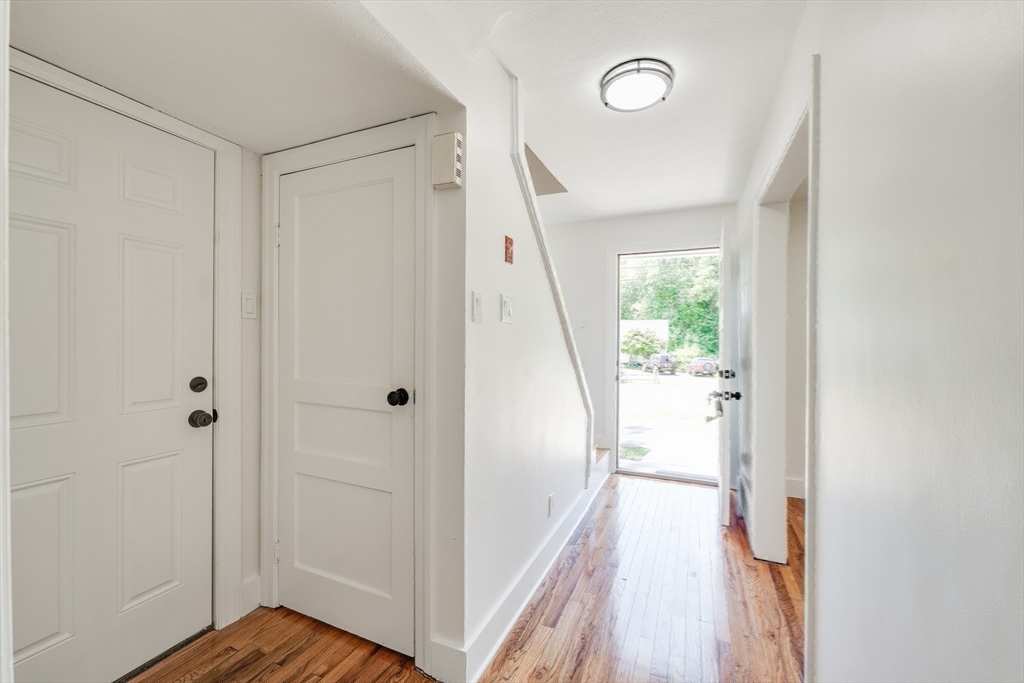 1386 Piper Road West Springfield, MA 01089 - Photo 19 of 39