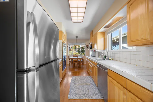 $1,700,000 | 2461 Trenton Drive, San Bruno, CA 94066