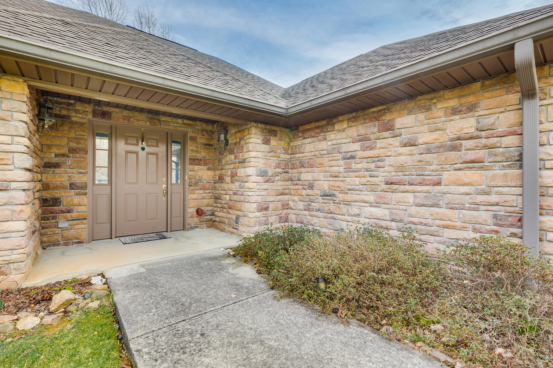 2646 Cherokee Road, Unit 2 Johnson City, TN 37604 - Photo 5 of 33 005