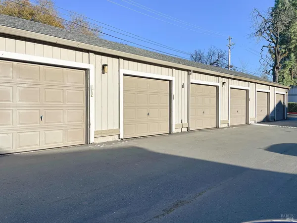 $425,000 | 31 Front Street, Unit E, Healdsburg, CA 95448