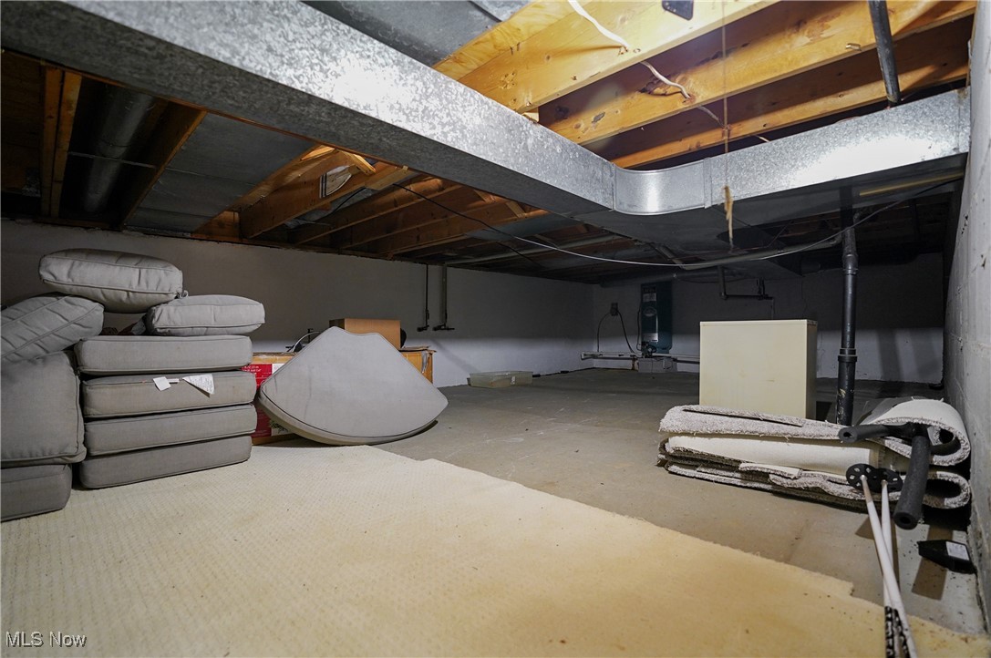 2910 Oxbow Road Richfield, OH 44286 - Photo 36 of 46 large crawl space for storage